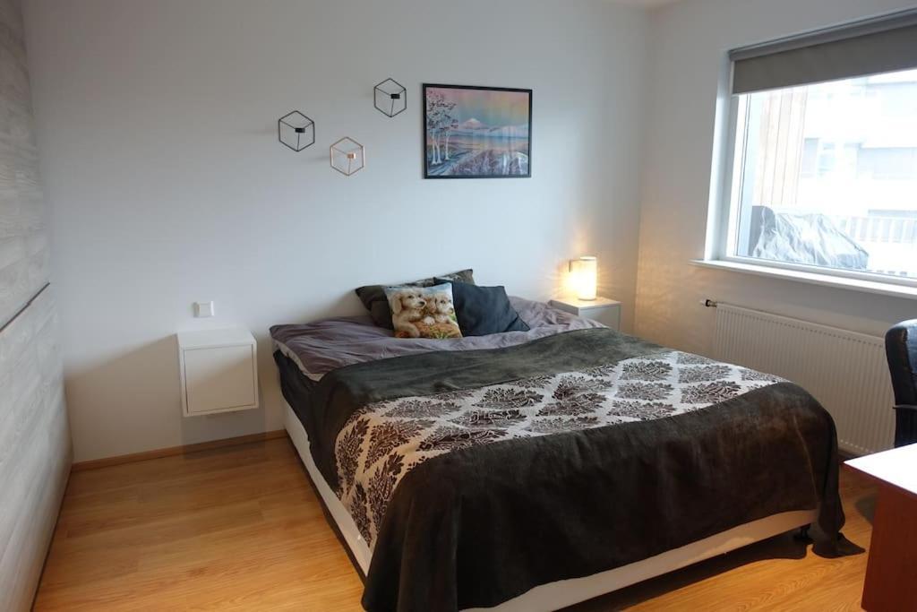 Apartament Beautiful Flat In Downtown Reykjavik With A Veiw Zewnętrze zdjęcie